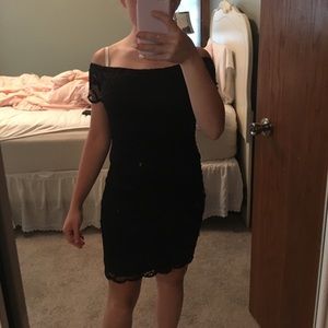 Lace skinny black dress sz S
